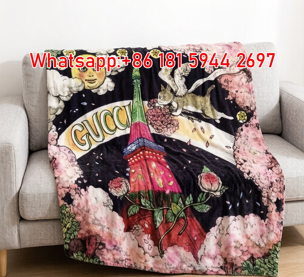 Gucci Dream Tower Throw Blanket – Flying Cat & Sun IMG_2968